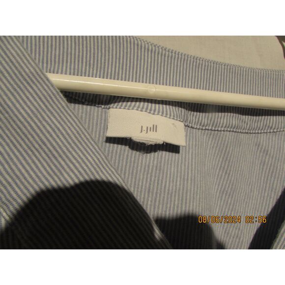 J.JILL BLOUSE TOP COTTON EMBROIDED FLOWERS SIZE M BLUE PIN STRIPS LONG SLEEVES - Picture 4 of 9